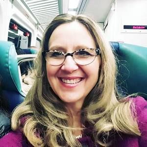 Meet your Posher, Andrea